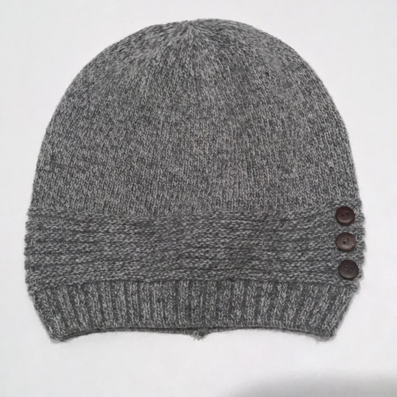 Mirabeau Accessories - NWOT Knitted Hat